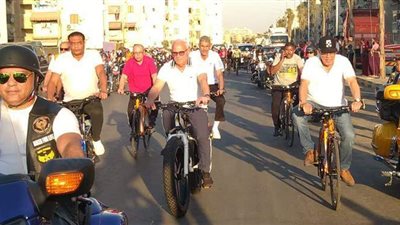 محافظ بورسعيد يتقدم ماراثون للاحتفال بذكرى 30 يونيو | فيديو