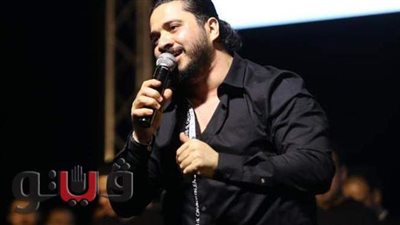 مصطفى حجاج يتألق بحفل كامل العدد في بورتو سعيد | صور