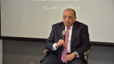 وزير التنمية المحلية يبحث تدريب سكرتيري العموم بالمحافظات