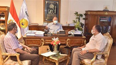 محافظ أسيوط يبحث مشروع إحياء مسار رحلة العائلة المقدسة