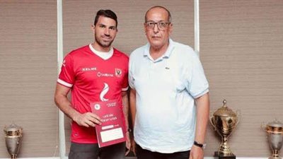 نجم يد الأهلى ينتقل إلى الاتحاد الليبي