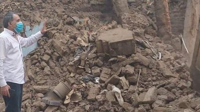 انهيار حوائط بعقار مقام بالطوب اللبن بالحوامدية والمحافظ يوجه بالتعامل السريع | صور