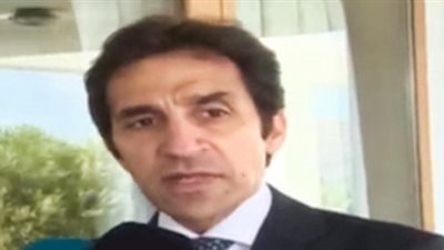 السيسي يتفقد أنفاق قناة السويس ومشروعات العاصمة الإدارية