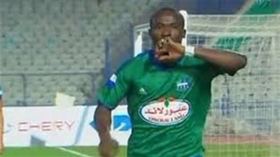 أنطوي يتقدم بالهدف الثاني لمصر المقاصة في الزمالك