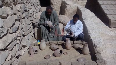 «العناني» يكشف تفاصيل الكشف الأثري في الأقصر