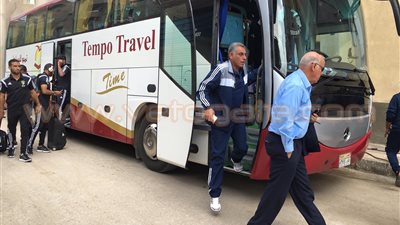 بالصور.. وصول لاعبي وادي دجلة إلى ملعب الفيوم استعدادا للقاء المقاصة