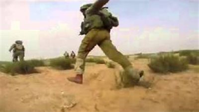 بالفيديو.. مجندات إسرائيليات يستعرضن مهاراتهن القتالية