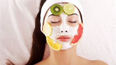 أطعمة تنقي بشرتك