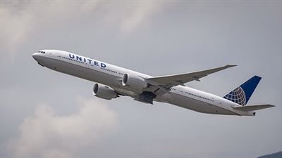 طائرة أمريكية تعلن الطوارئ أثناء عبورها فوق بريطانيا