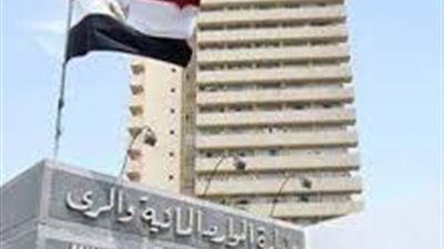 الري: نستخرج أثاثا منزليا وأجهزة تليفزيون عند تطهير مياه النيل