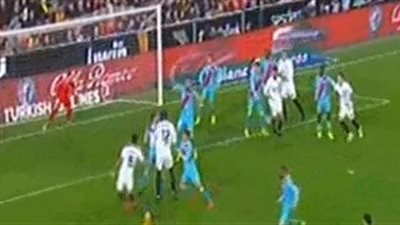 فالنسيا يفوز بثلاثية نظيفة أمام رايو فاليكانو (فيديو)