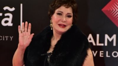 لبلبة وهيدي كرم تحضران عرض فيلم «لا أحد هناك»