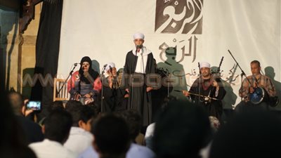 بالفيديو والصور.. سهرة غنائية مع السيرة الهلالية لـ«زين محمود» بالربع الثقافي