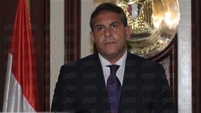 وزير الرياضة ومحافظ الإسماعيلية يستقبلان المشاركين بماراثون 