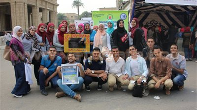 بالصور.. «عيش مبسوط بسكر مظبوط » حملة لـ«صيدلة القاهرة»