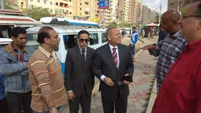 نائب محافظ القاهرة: إنشاء 10 حارات لسيارات السرفيس بألف مسكن