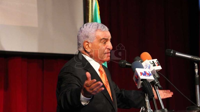 الدكتور زاهي حواس