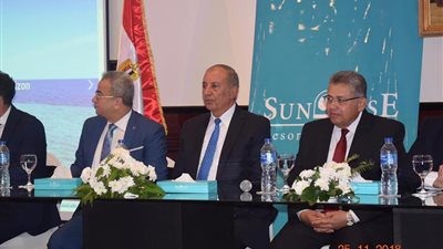 محافظ البحر الأحمر: إنشاء كلية للسياحة والفنادق بالغردقة (صور)