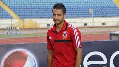 باسم علي يقترب من قيادة الجبهة اليمنى للأهلي أمام المقاولون