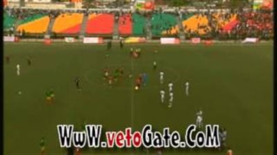 بالفيديو.. شغب جماهير الكونغو في مباراة نيجيريا