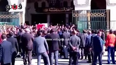 مراسم صلاة الجنازة على شادية في مسجد السيدة نفيسة (فيديو)
