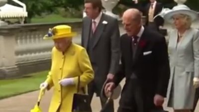 الملكة إليزابيث تكشف حقيقة تنازلها عن العرش للأمير تشارلز