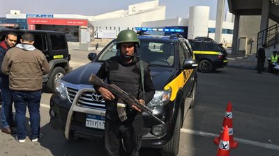 حملات مرورية والكشف عن المخدرات وضبط التكاتك أعلى الطرق (صور)