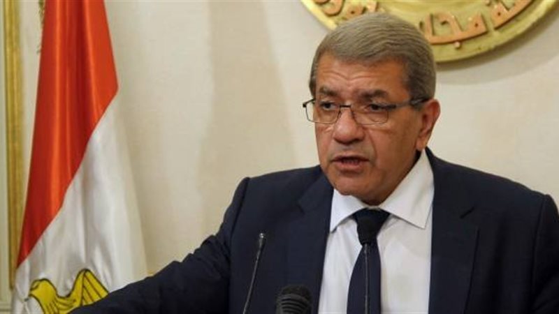  وزير المالية عمرو
