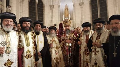 8 أساقفة يحضرون تجليس الأنبا مارك في باريس «صور»