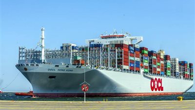 قناة السويس تشهد عبور 58 سفينة بإجمالي حمولات 3.7 مليون طن