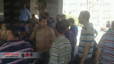 بالصور.. استمرار اعتصام المعاقين أمام الديوان العام لمحافظة الشرقية