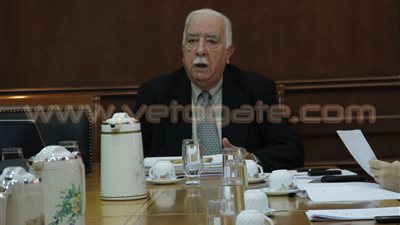 بدء ندوة توفير الطاقة الكهربائية بـ