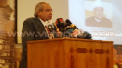 بالفيديو والصور .. 