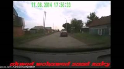 بالفيديو.. تصادم بين سيارة «شيفرولية» و«جيب»