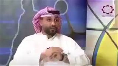 مذيع كويتي يتعرض لموقف محرج على الهواء (فيديو)