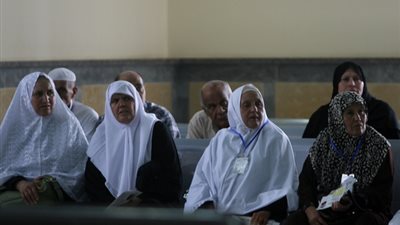 522 معتمرا من أهالي غزة يغادرون القاهرة لأداء مناسك العمرة