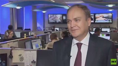 السفير الروسي في واشنطن يتهم الإدارة الأمريكية بانتهاك حرية الصحافة