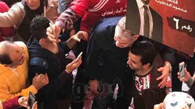 شوبير يصل الأهلي للإدلاء بصوته في الانتخابات