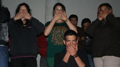 فرقة لمسة تتحدى الظروف بعرض 