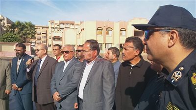 وكيل «تعليم بورسعيد» يشهد بيانا لعملية الإخلاء وقت الأزمات (صور)