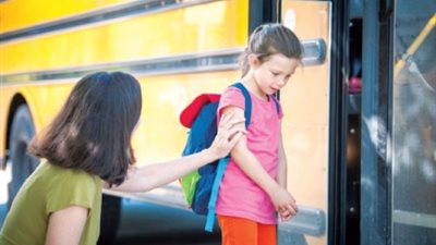 الطرق التربوية لعلاج أزمة رفض الطفل الذهاب للمدرسة