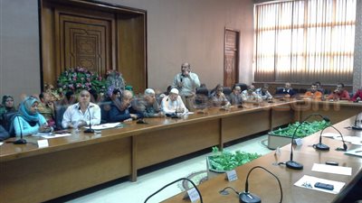 بالصور.. محافظ شمال سيناء يبحث مشاكل إسكان المساعيد