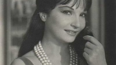 شادية تكتب: مؤلف وقرطاس طعمية