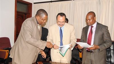 معرض دائم للأثاث المصرى في تنزانيا