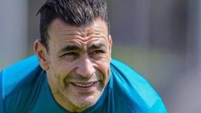 الحضري: مكمل للخمسين وسأحدد وجهتي في يناير