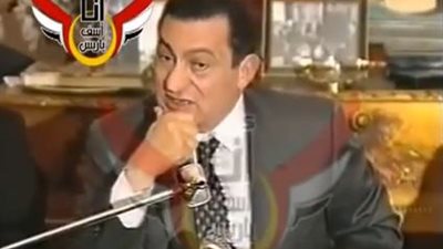 بالفيديو.. مبارك يفضح 