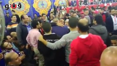 طارق قنديل يحتفل مع أنصاره بفوزه بعضوية مجلس إدارة الأهلي (فيديو)