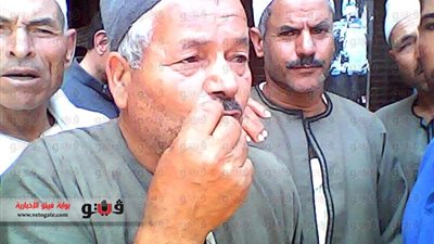 بالفيديو.. وقفة احتجاجية لفلاحي صندلا لجفاف شتلات الأرز