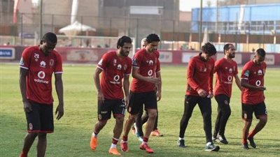 مران خفيف للأساسيين في الأهلي الصباحي
