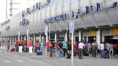 مطار القاهرة يستقبل جثمانين مصريين توفيا في قطر